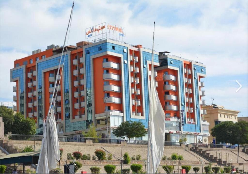 Aswan Plaza - Share Apartment ภายนอก รูปภาพ